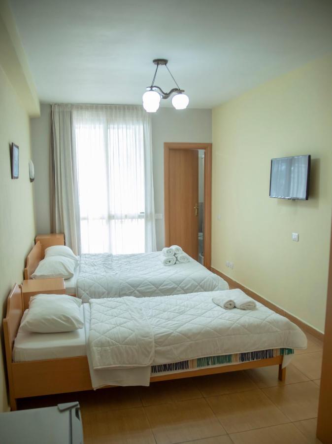 Hotel Oaz 3*